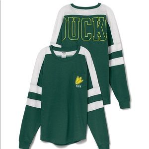 VS PINK Oregon Duck shirt